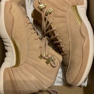 Jordan 12s for women / box included .
